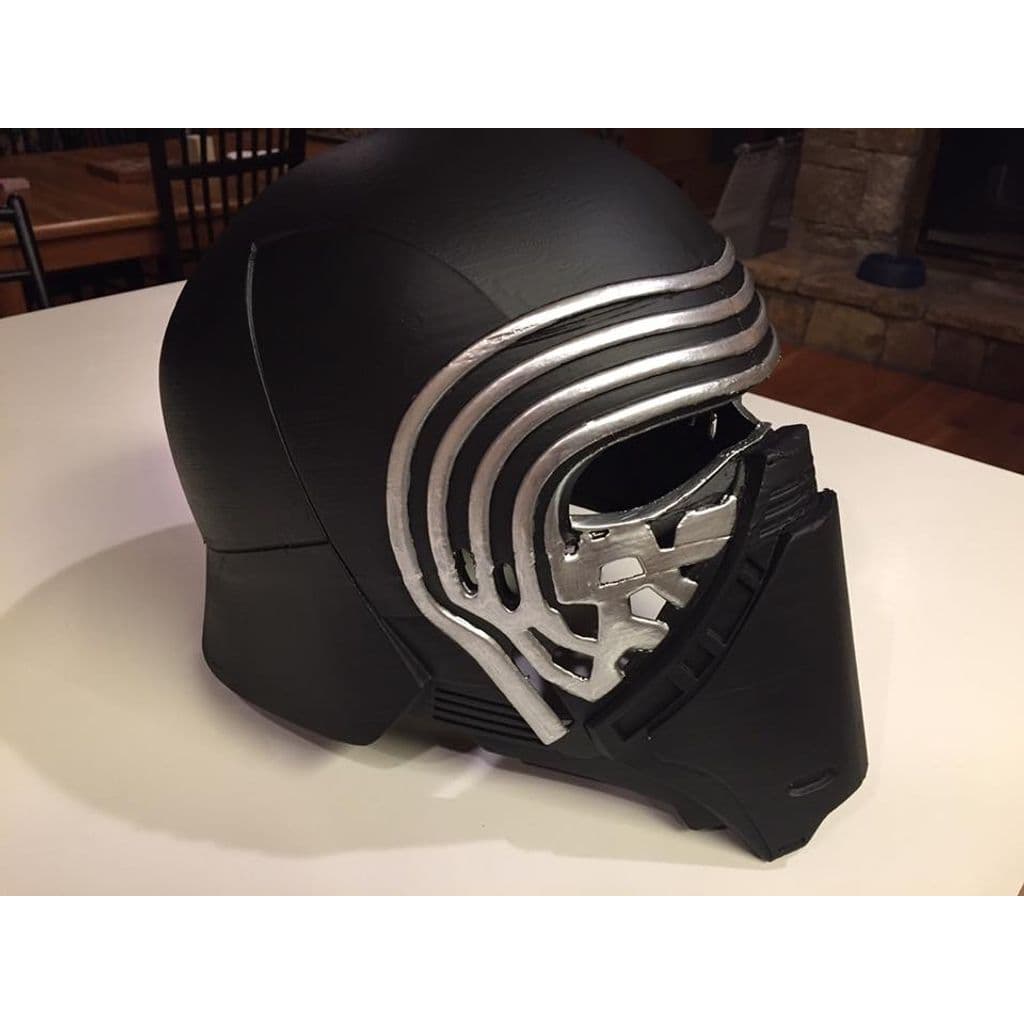 Figura 3D personalizada de Kylo Ren Mask in 8 Parts · Moda en PLA