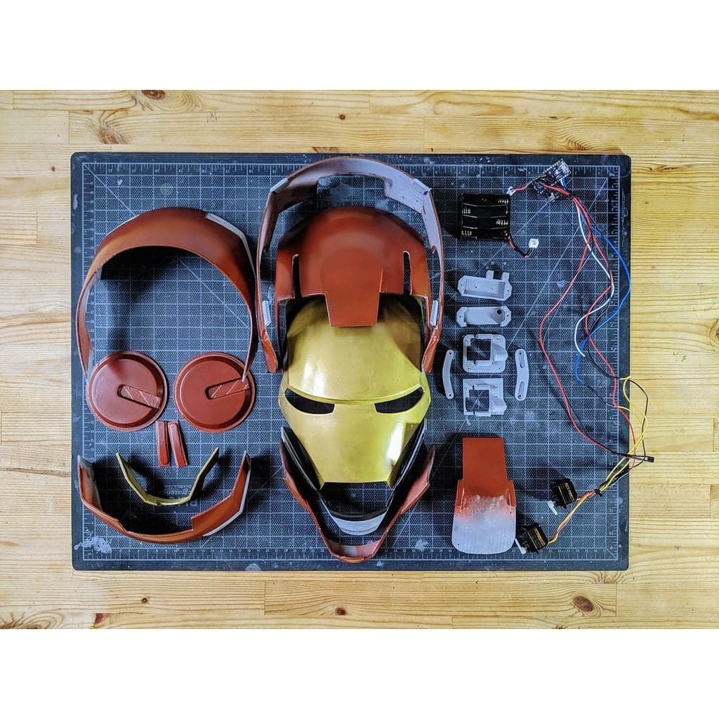 Figura 3D personalizada de Iron Man Helmet, Articulated, Wearable · Pasatiempo en PLA