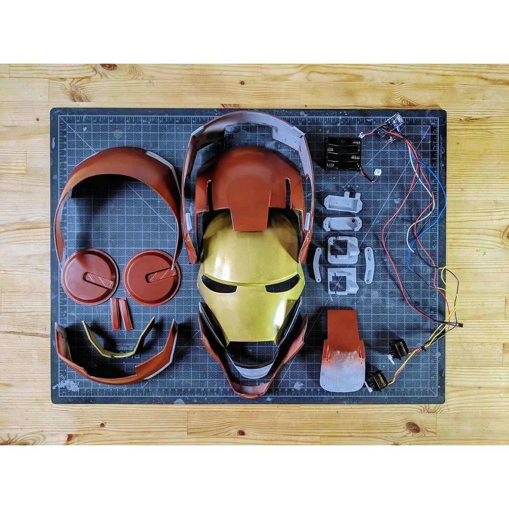 Figura 3D personalizada de Iron Man Helmet, Articulated, Wearable · Pasatiempo en PLA